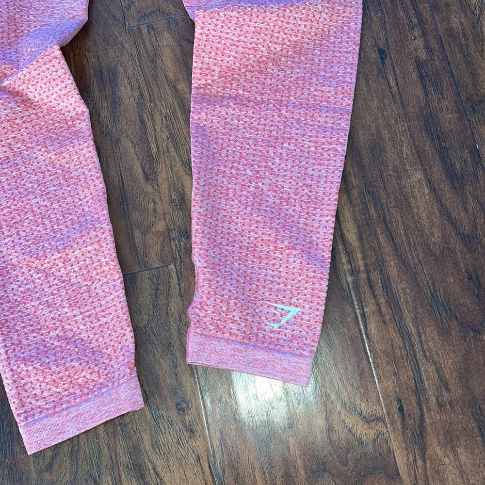 Cute and soft pink Gymshark leggings! - Picture 4 of 4